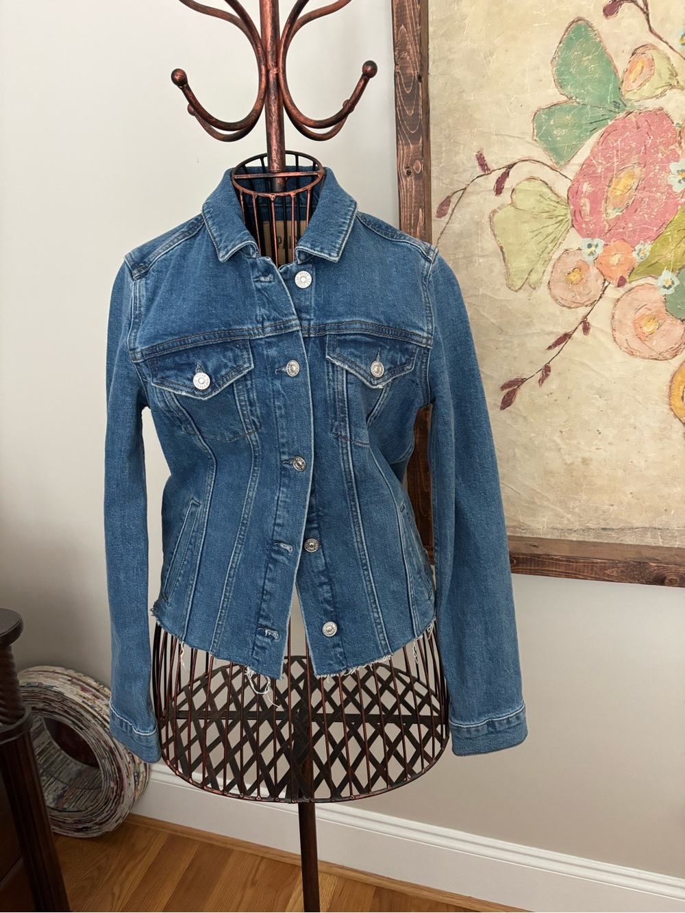 PAIGE Medium Blue Denim Trucker Jacket size XS - Picture 2 of 7